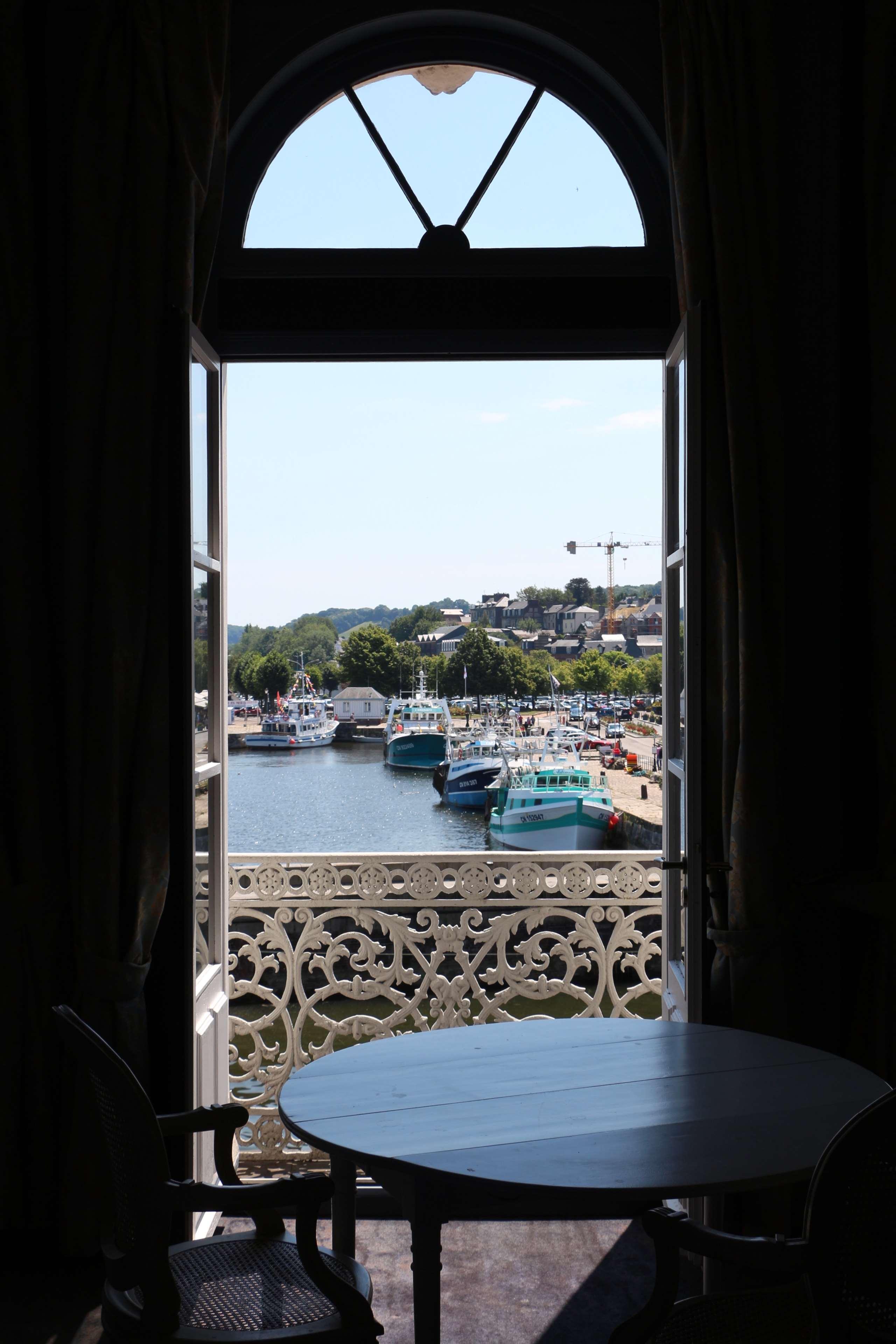 Best Western Le Cheval Blanc -Vue Sur Le Port-Plein Centre Ville Honfleur Esterno foto
