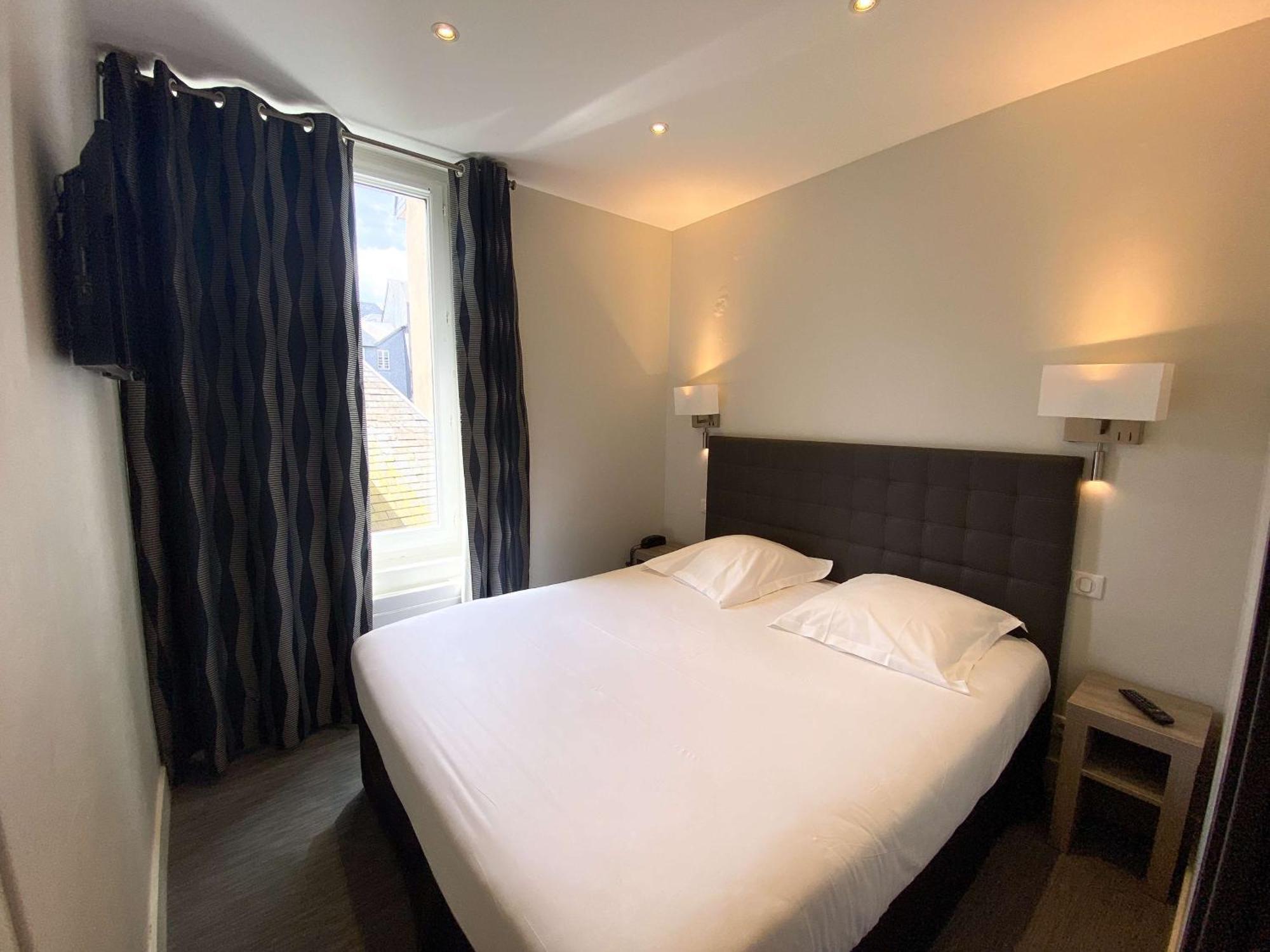 Best Western Le Cheval Blanc -Vue Sur Le Port-Plein Centre Ville Honfleur Esterno foto
